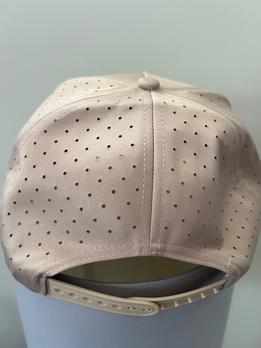 Unity Performance Snapback Beige/Black - Picture 2 of 3